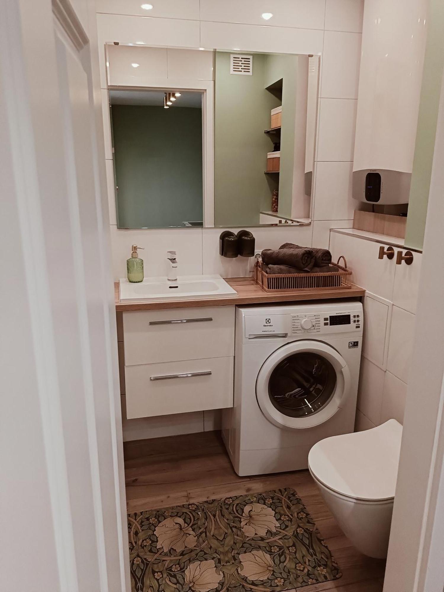Old City Home, Free Parking غدانسك المظهر الخارجي الصورة
